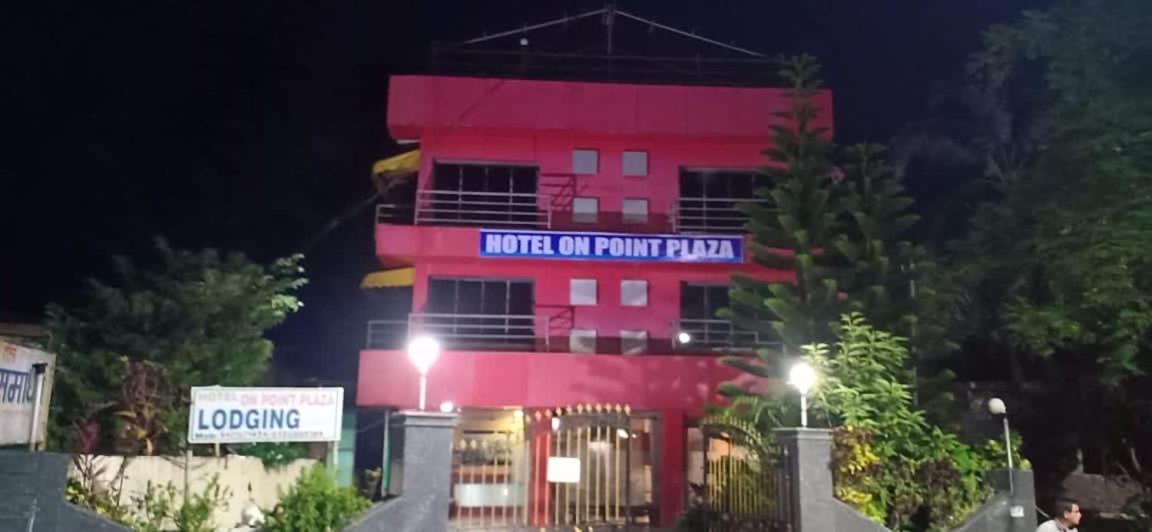 Bed and Breakfast On Point Plaza Муруд Экстерьер фото