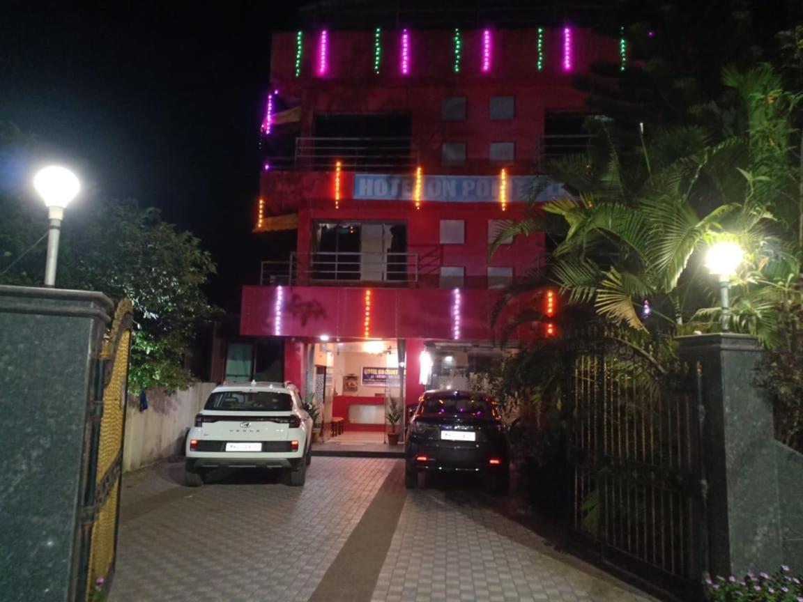 Bed and Breakfast On Point Plaza Муруд Экстерьер фото